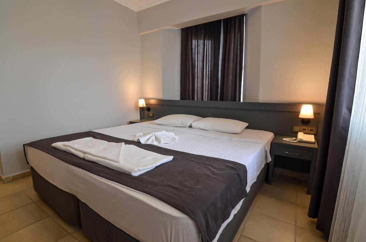 Berry Bella Hotel มาร์มาริส ภายนอก รูปภาพ