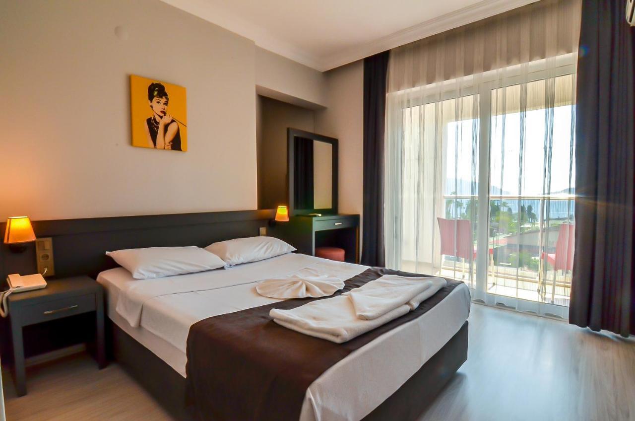 Berry Bella Hotel มาร์มาริส ภายนอก รูปภาพ